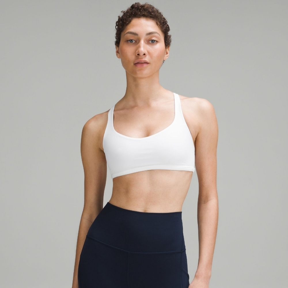 Lululemon Free to Be Bra